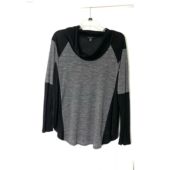 Light weigh, long sleeve, color block hooded sweater - Picture 1 of 5